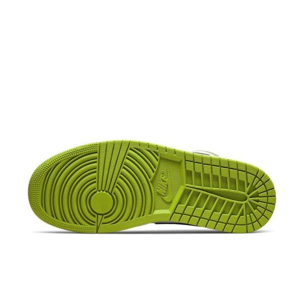 Air Jordan 1 Low SE ‘Vivid Green Snakeskin’