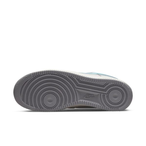 Nike Air Force 1 Low ‘Snowflake’