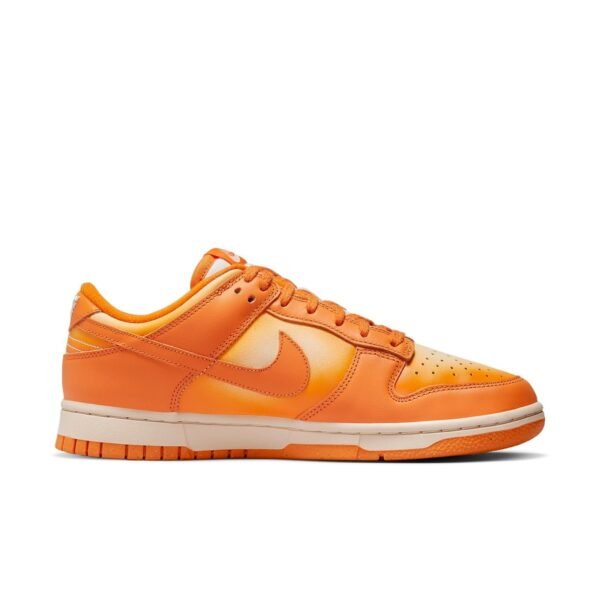Nike Dunk Low ‘Magma Orange’