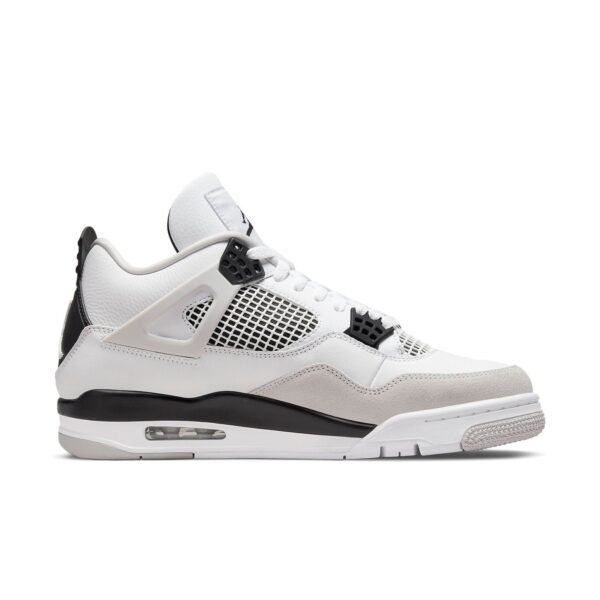 Air Jordan 4 Retro ‘Military Black’