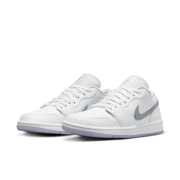 Air Jordan 1 Low SE ‘Dare To Fly’