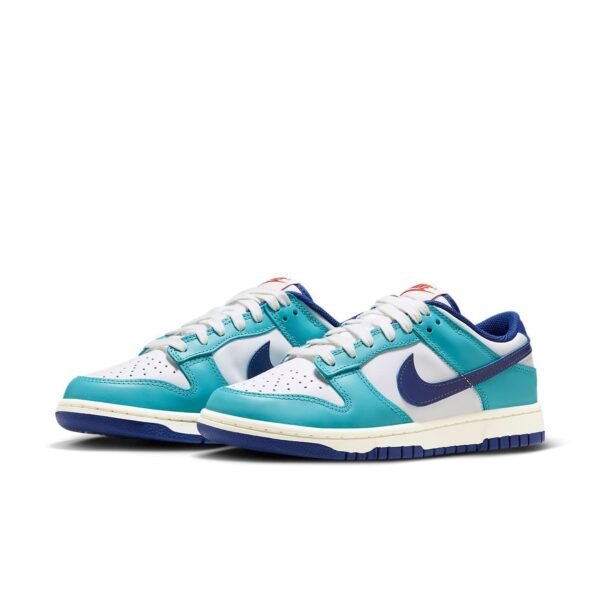 Nike Dunk Low ‘Teal Nebula Deep Royal Blue’