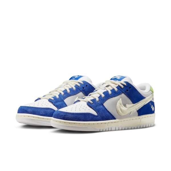Nike SB Dunk Low Pro ‘Fly Streetwear Gardenia’