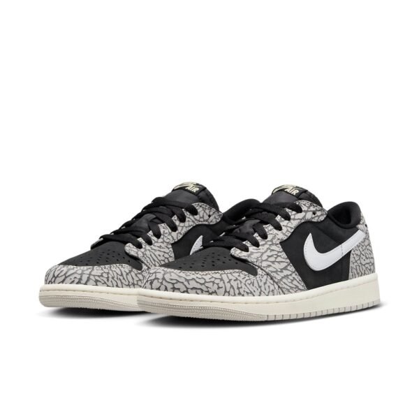 Air Jordan 1 Retro Low OG ‘Black Cement’