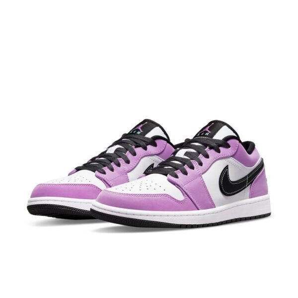 Air Jordan 1 Low SE ‘Violet Shock’