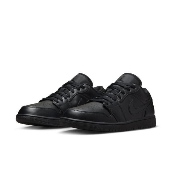 Air Jordan 1 Low ‘Triple Black’
