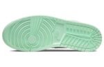 Air Jordan 1 Mid ‘Blue Mint’