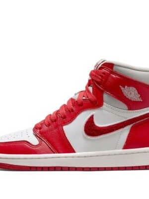 Air Jordan 1 High OG ‘Newstalgia Chenille’